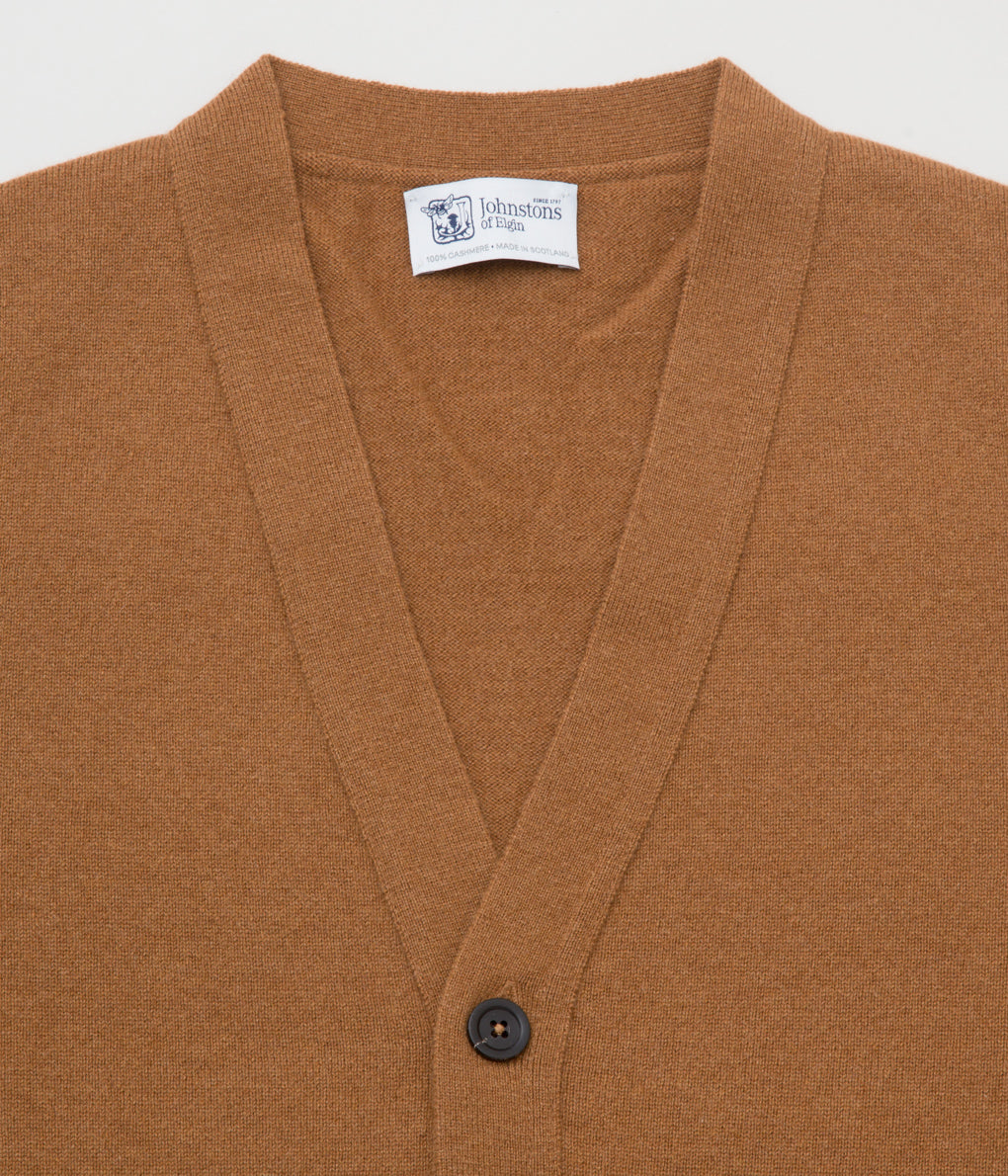 JOHNSTONS OF ELGIN"CLASSIC CASHMERE VEE NECK CARDIGAN"(DARK CAMEL)