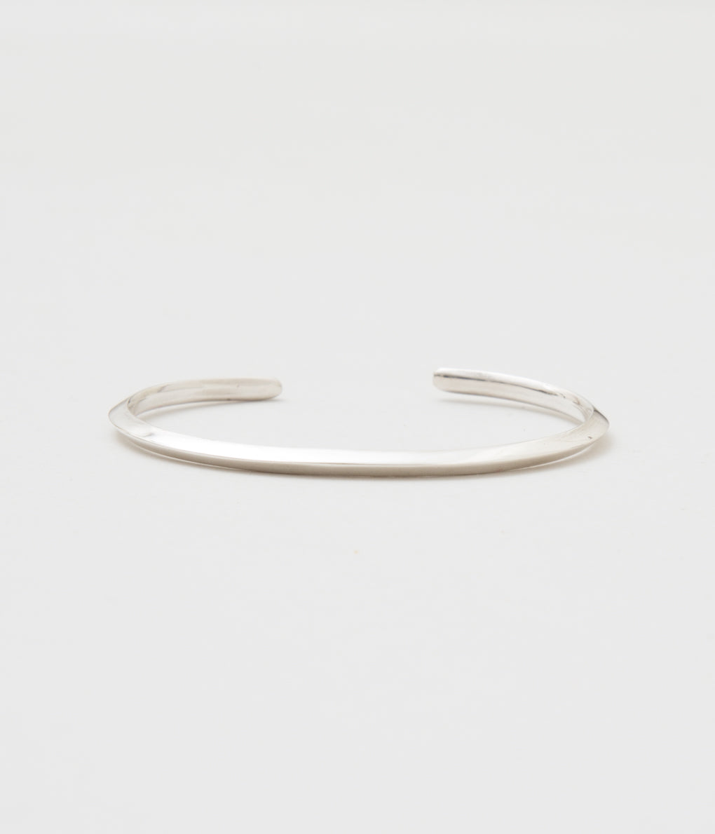 ERICKA NICOLAS BEGAY "HAND MADE TRIANGLE PLAIN BANGLE"