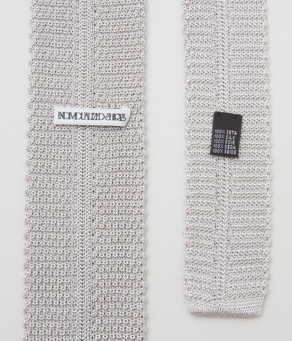 INDIVIDUALIZED ACCESSORIES "KNIT TIE" (SILVER)