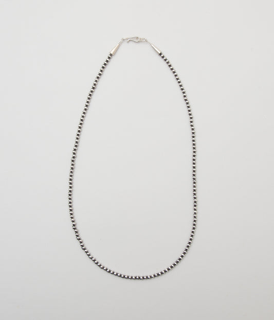 ERICKA NICOLAS BEGAY "NAVAJO PEARL 4mm 60cm"(OXIDAIZED SILVER)