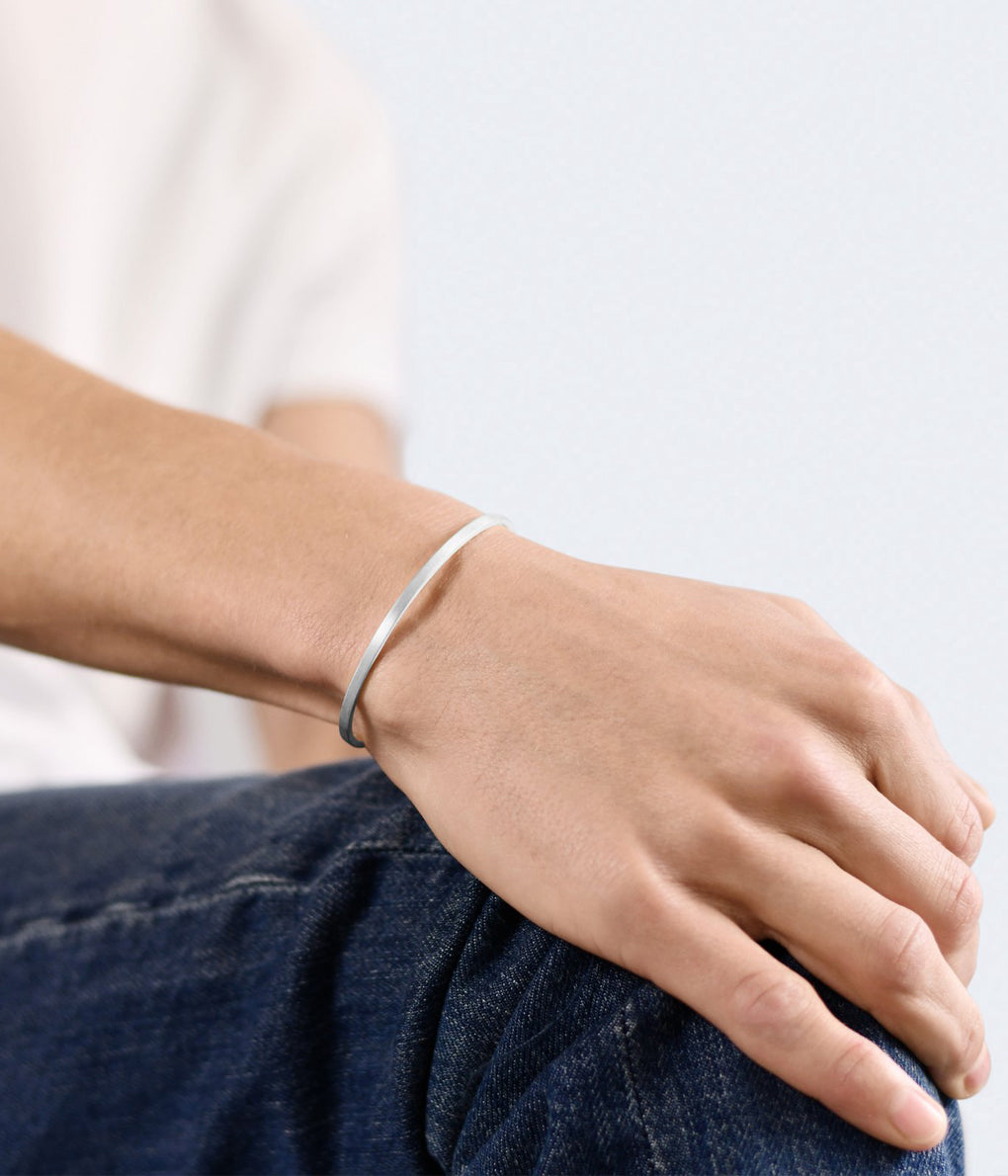 LE GRAMME "7G RIBBON BRACELET BLUSHED"