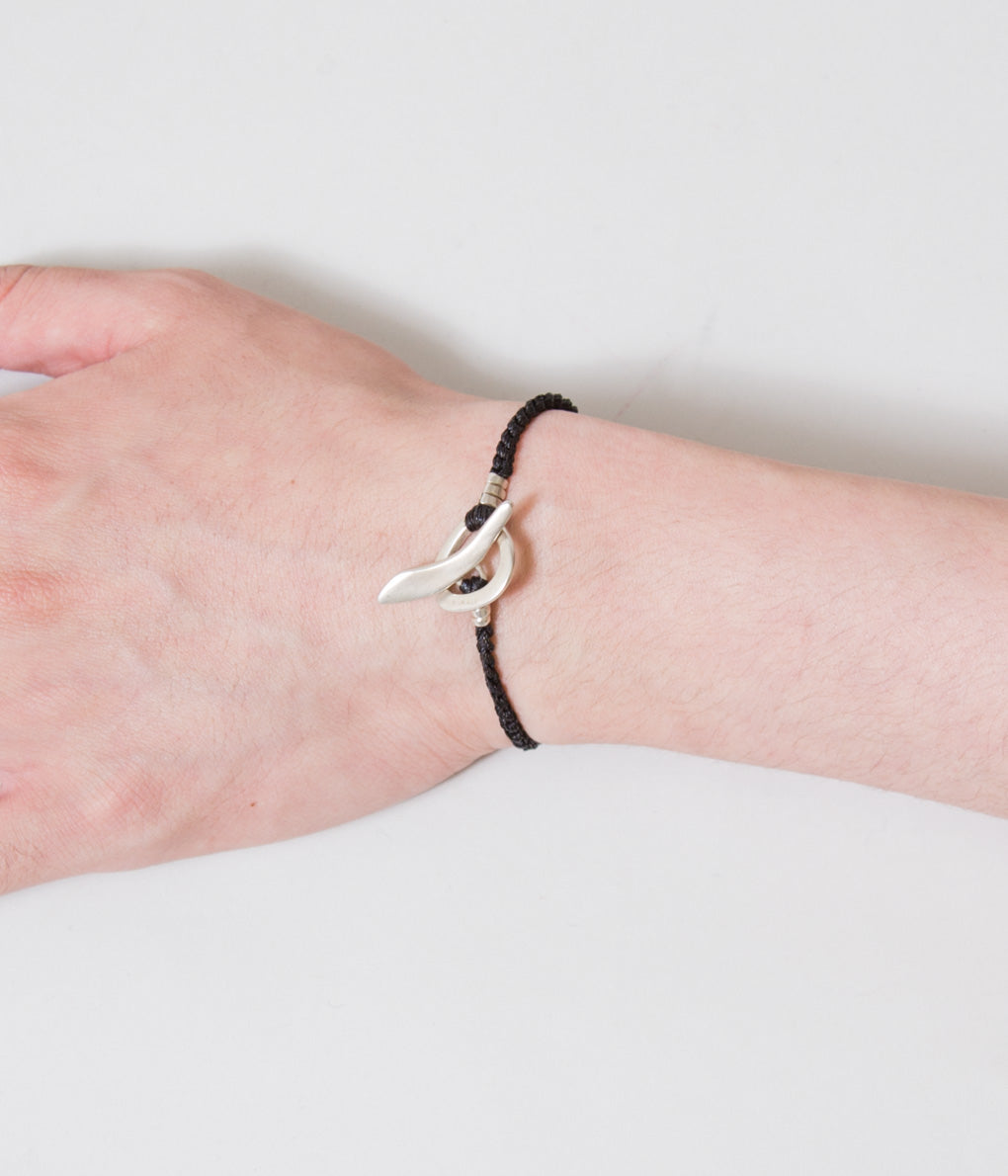 JILL PLATNER "JP CLASP BRACELET"
