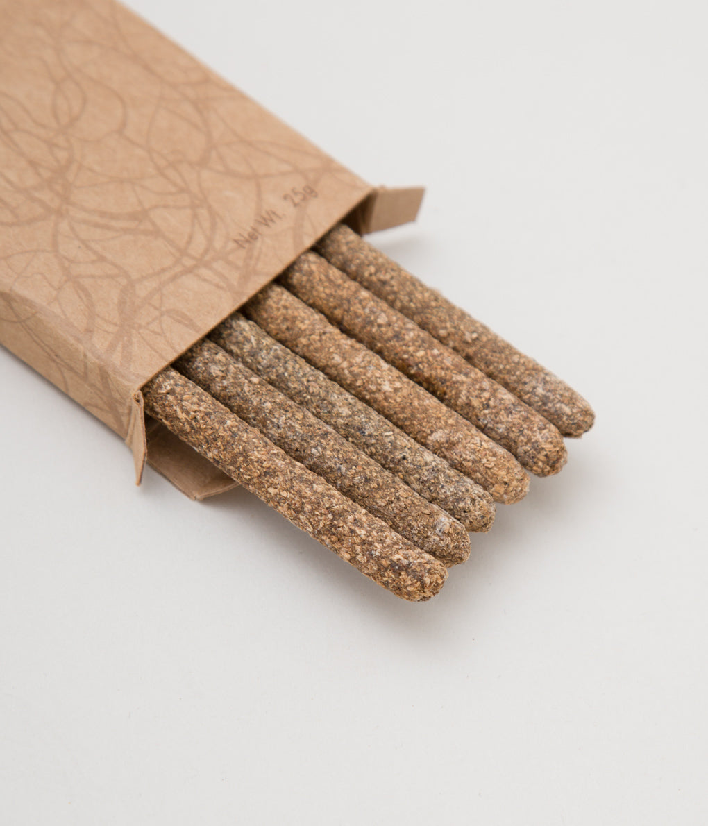 LUNA SUNDARA "GREY COPAL INCENSE 6 COUNT"(GREY COPAL)