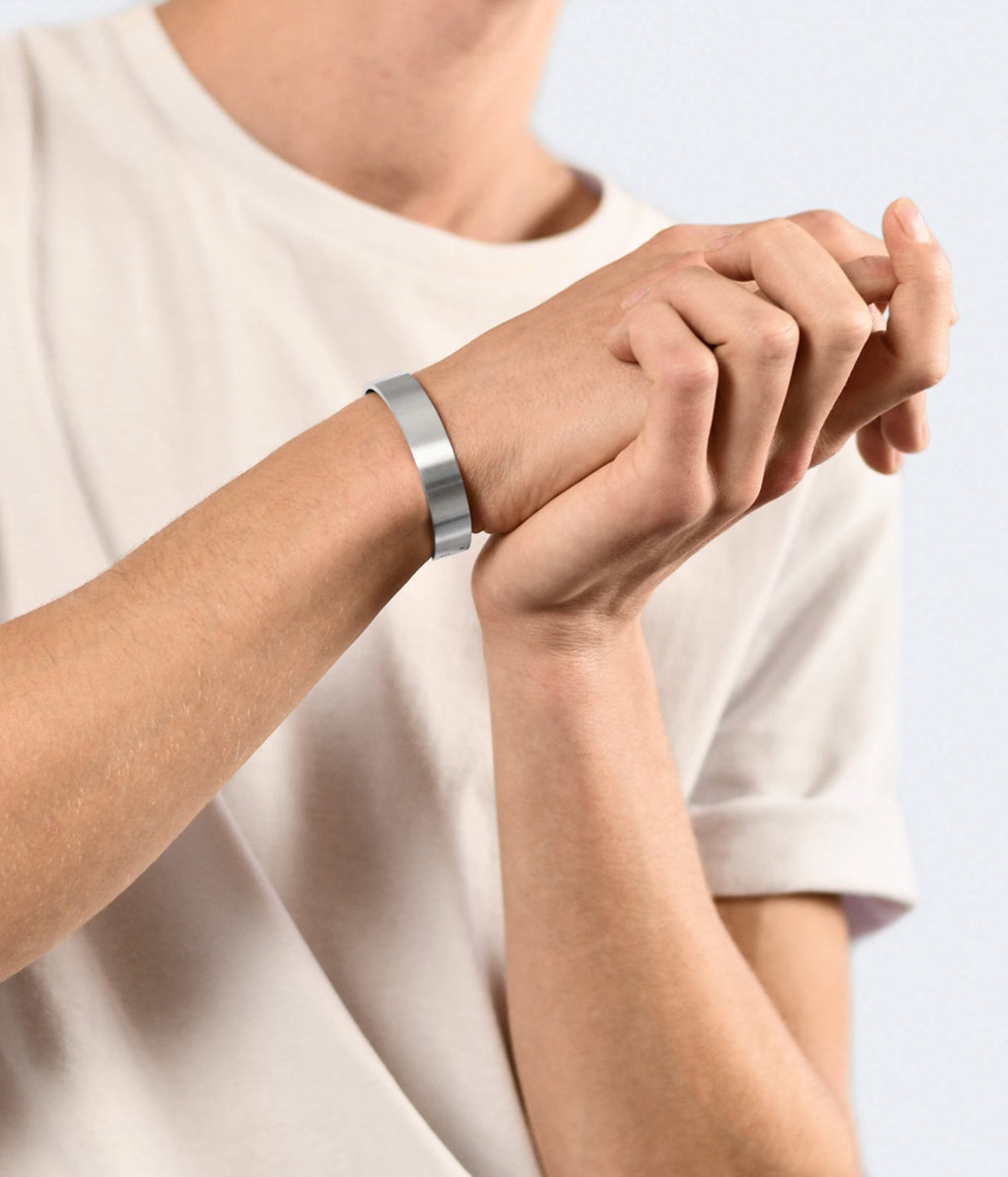 LE GRAMME "33G RIBBON BRACELET BLUSHED"