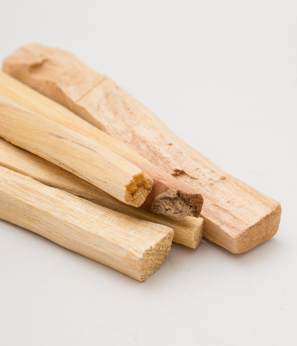 LUNA SUNDARA "PALO SANTO HOLDER WITH 5 STICKS"(STAR)