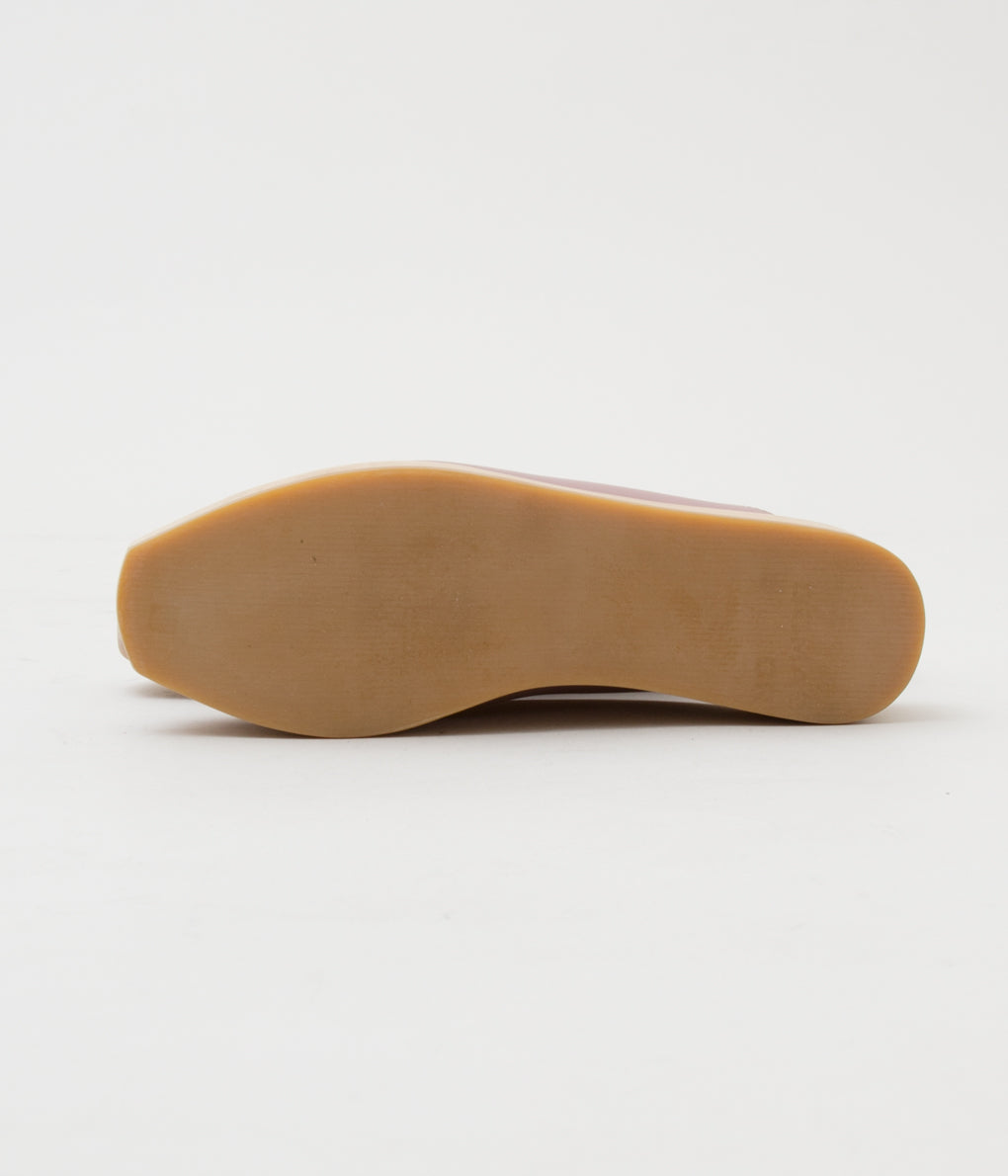 BEKLINA "WEDGE CLOG" (PREZAL)