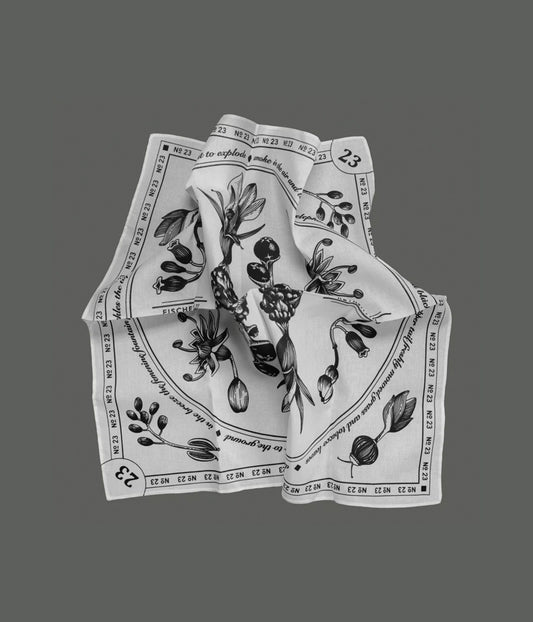 FISCHERSUND ''NO.23 SCARF'' (WHITE)