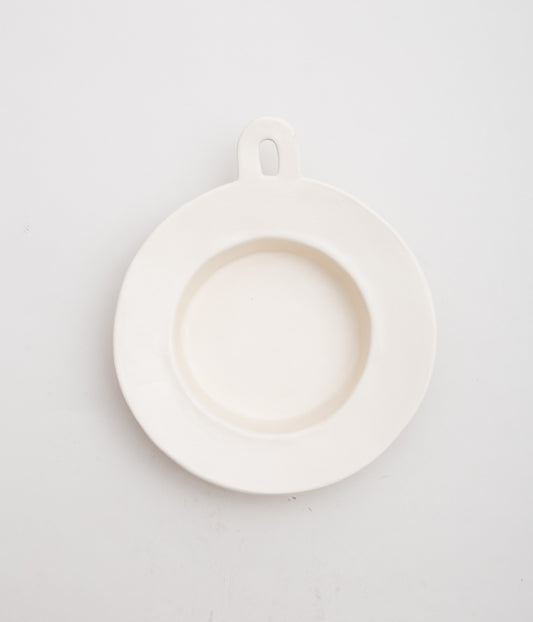 JEANNE TRESVAUX DU FRAVAL "ROUND DISH WITH HOOK"(CREAM)