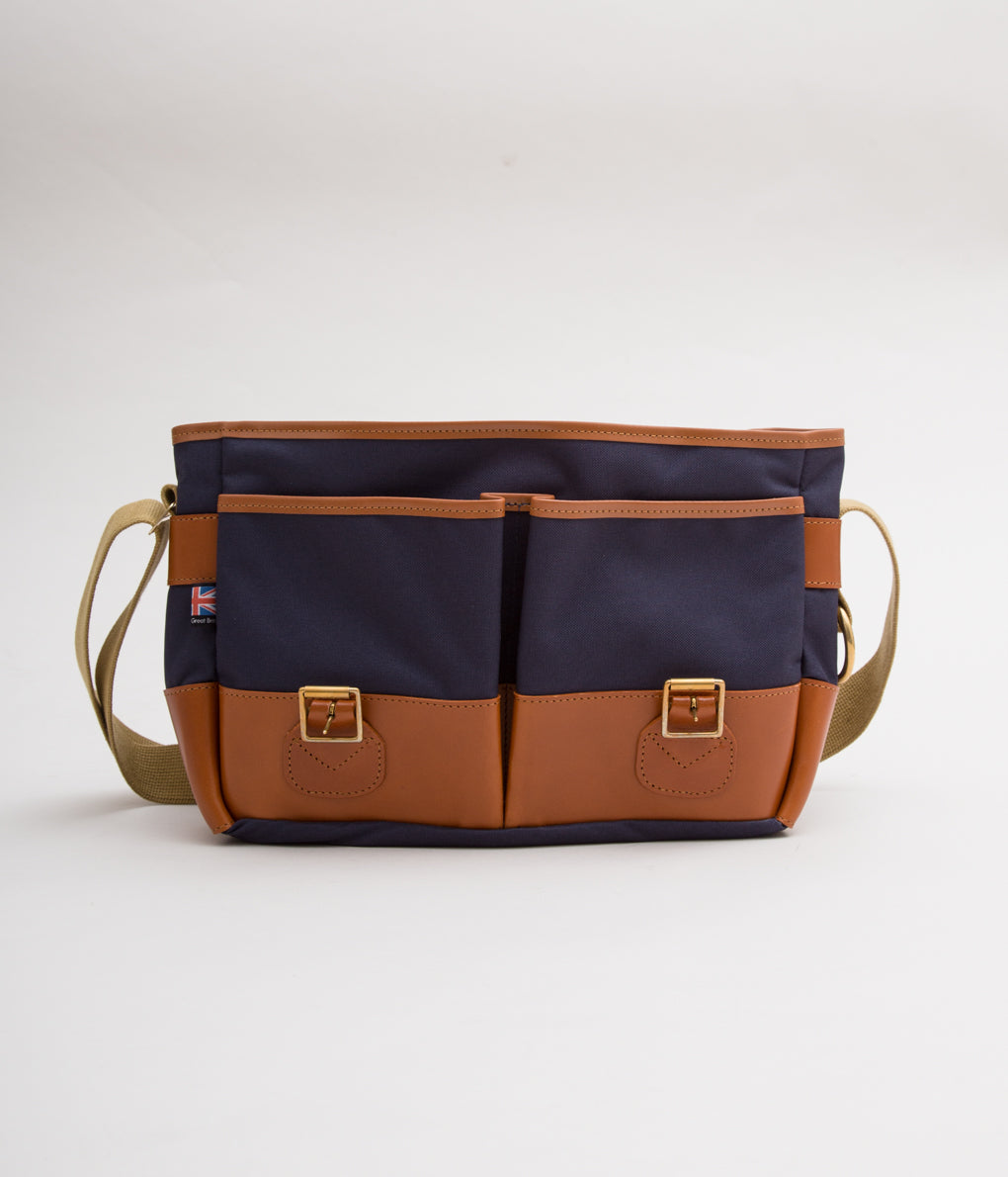 COTSWOLD AQUARIUS ''NYLON GAME BAG'' (NAVY)