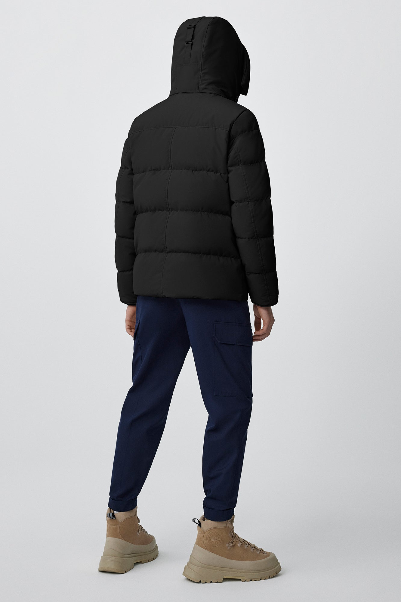 Canada goose wyndham parka black label hotsell