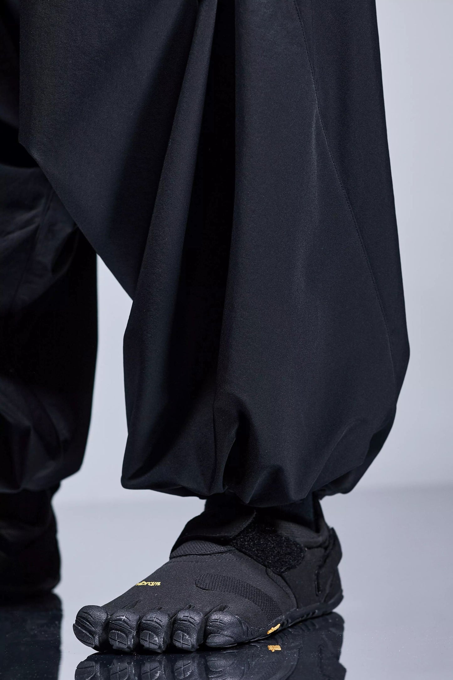 ACRONYM ''P58-DS SCHOELLER DRYSKIN ULTRAWIDE TROUSER'' (BLACK)