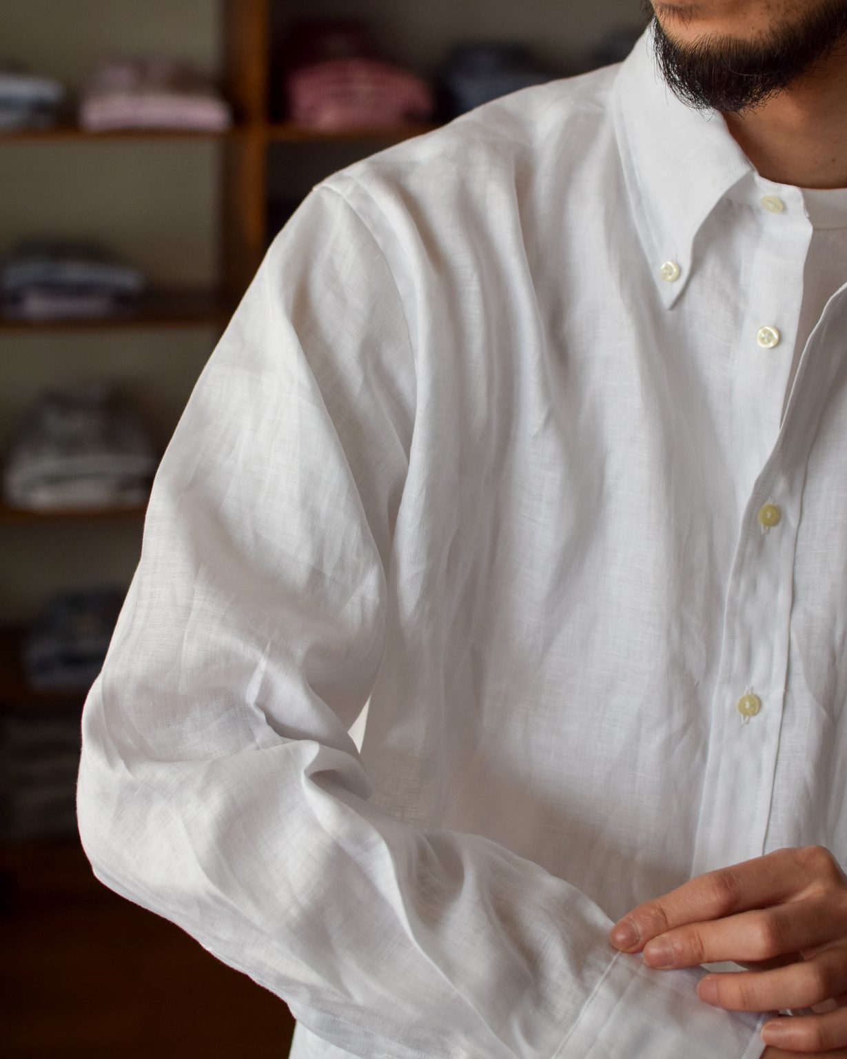 INDIVIDUALIZED SHIRTS "LINEN (CLASSIC FIT BUTTON DOWN SHIRT)"(WHITE)