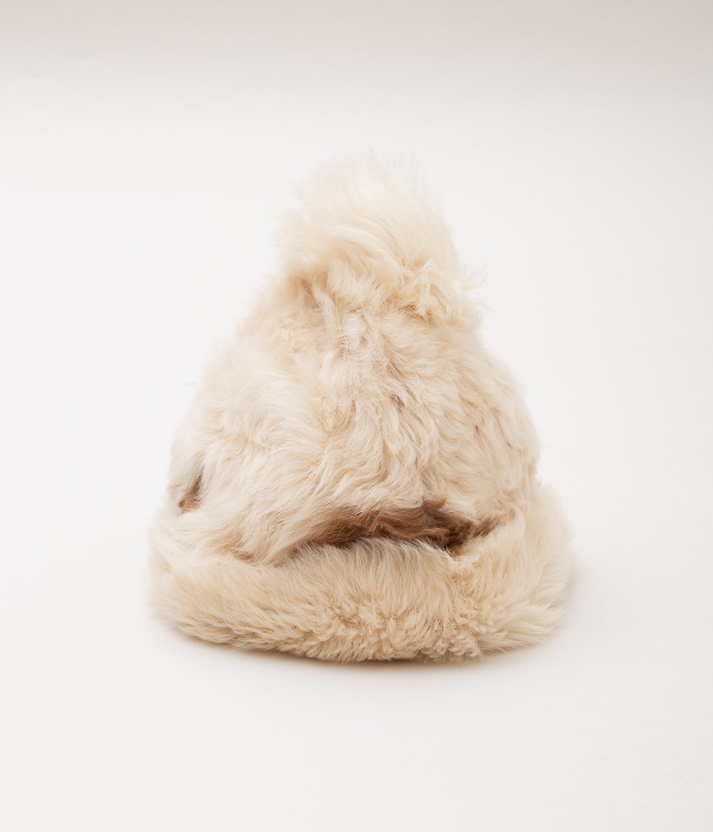 CAWLEY ''COW SHEEPSKIN BOBBLE CAP'' (COW)