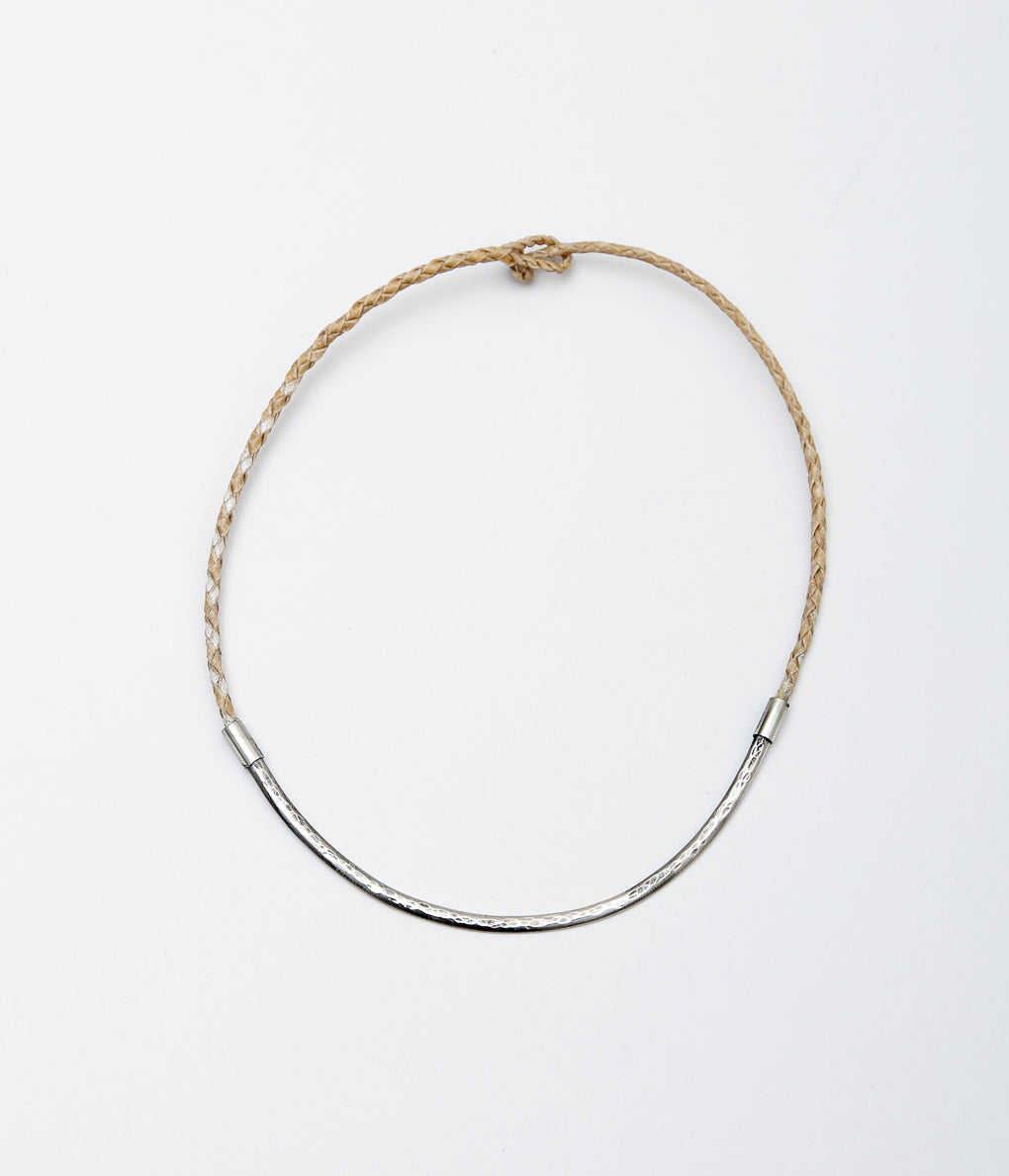 SEYA. ''BOSFOR NECKLACE ALPACA SILVER 24AW'' (OFF WHITE X SILVER)