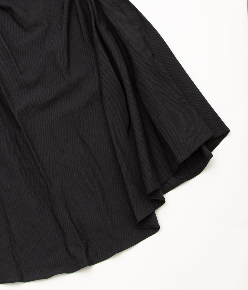 WHITEREAD "CIRCLE POCKET SKIRT"(STRAITED GREY PINSTRIPE)