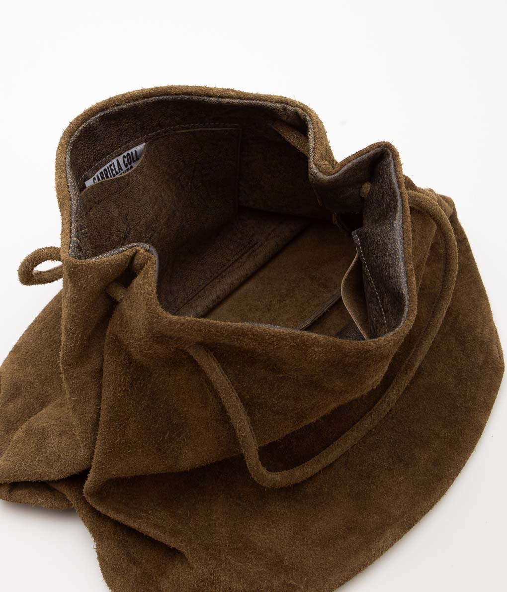 GABRIELA COLL GARMENTS ''NO.17 HOOF BAG'' (BROWN SUEDE)