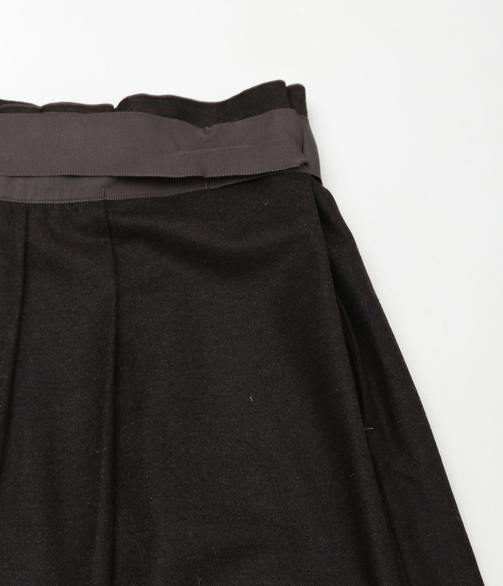 SEYA. ``GATHERED KILT SKIRT'' (CHESTNUT)