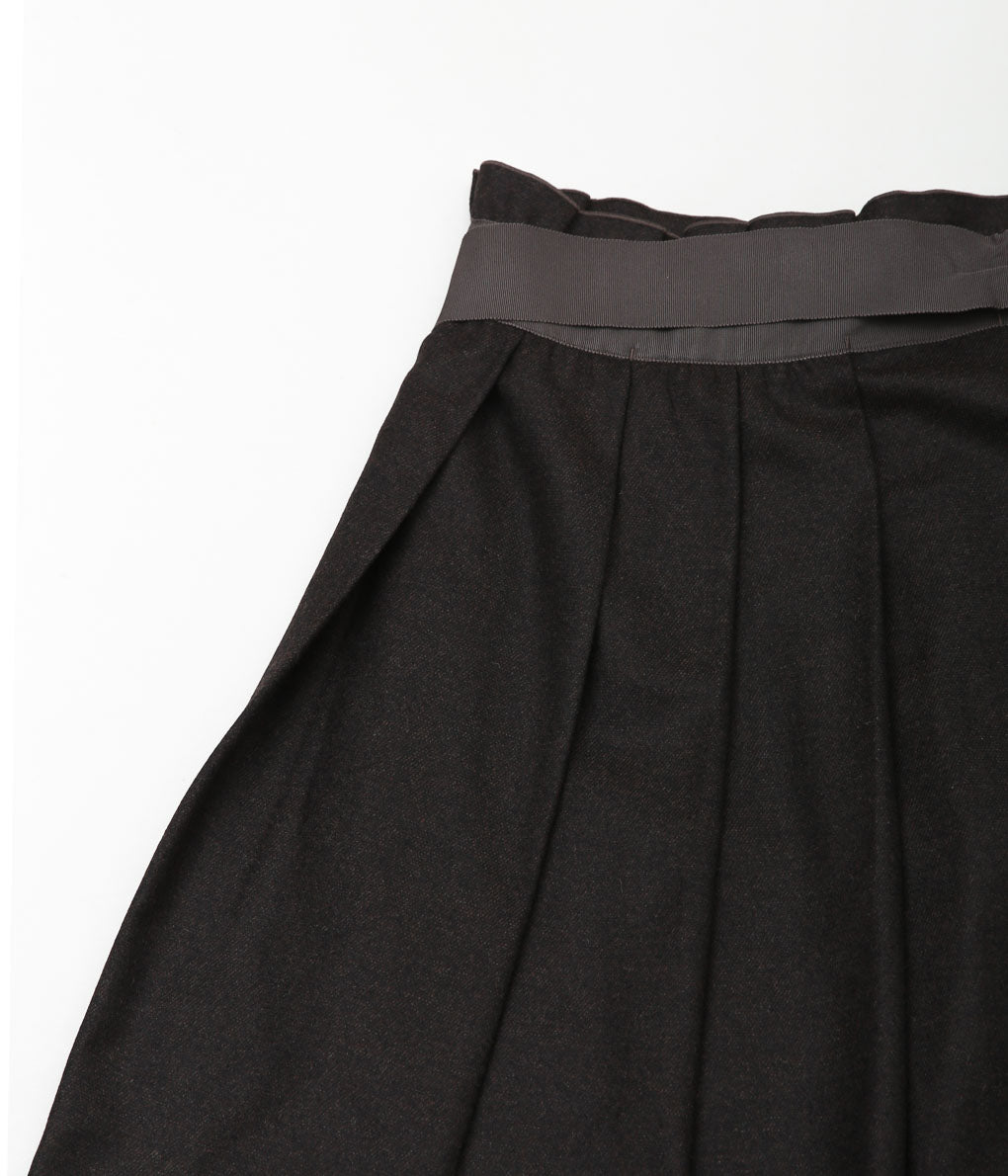 SEYA. ``GATHERED KILT SKIRT'' (CHESTNUT)