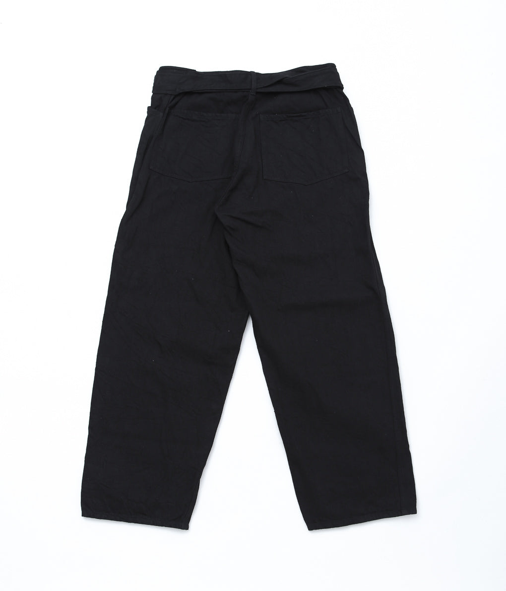 COMOLI ''デニム ベルテッドパンツ'' (BLACK)