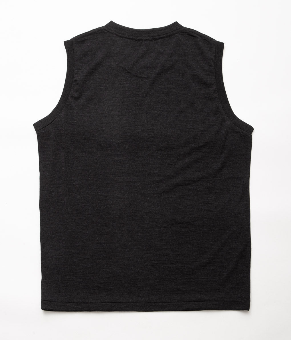 COMOLI''サマーウール ノースリーブ''(CHARCOAL)