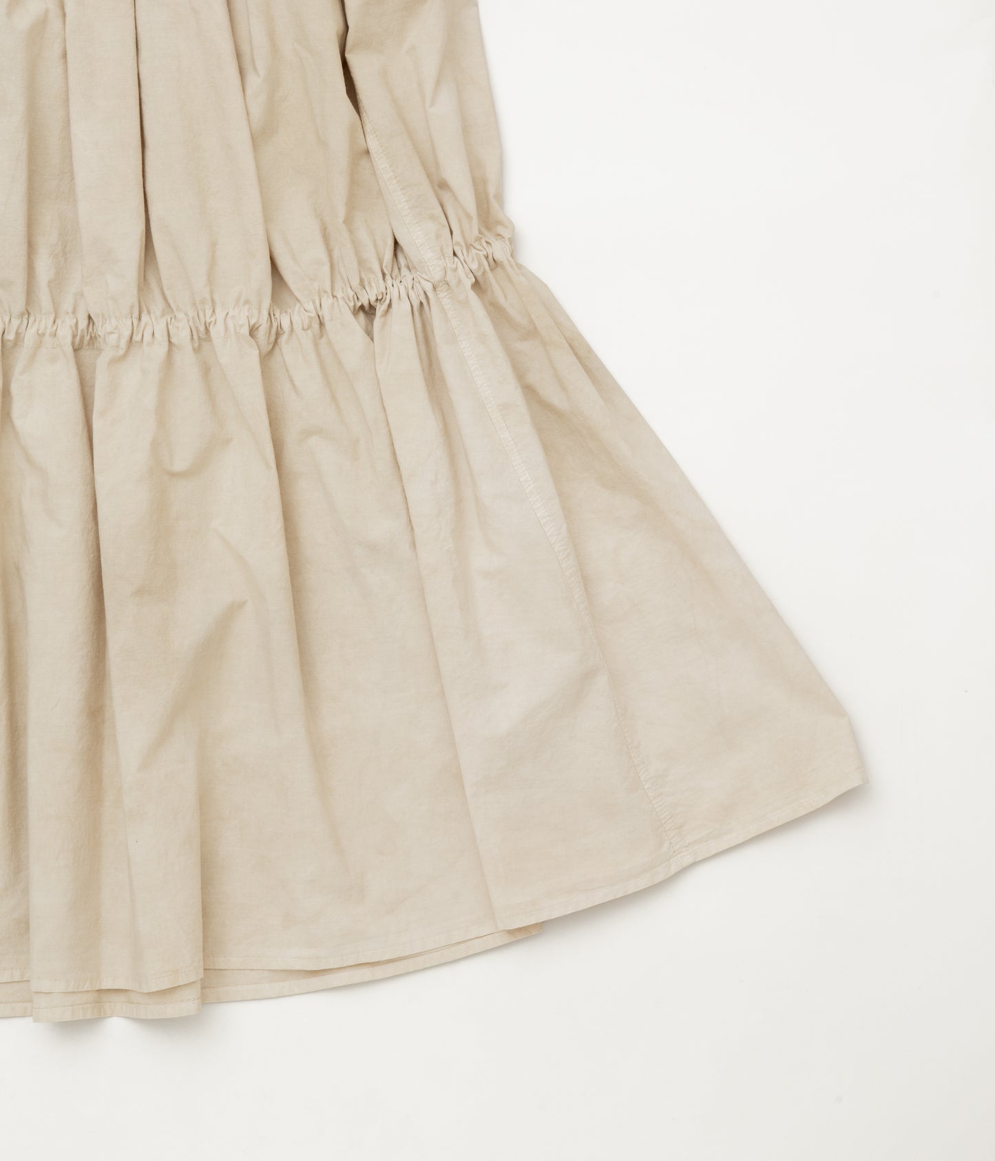 NOMAT ''SHIRRING SKIRT'' (BEIGE)