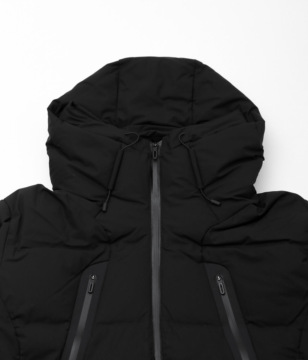 DESCENTE ALLTERRAIN ''MIZUSAWA DOWN OVERSIZED JACKET "MOUNTAINEER"'' (BK)