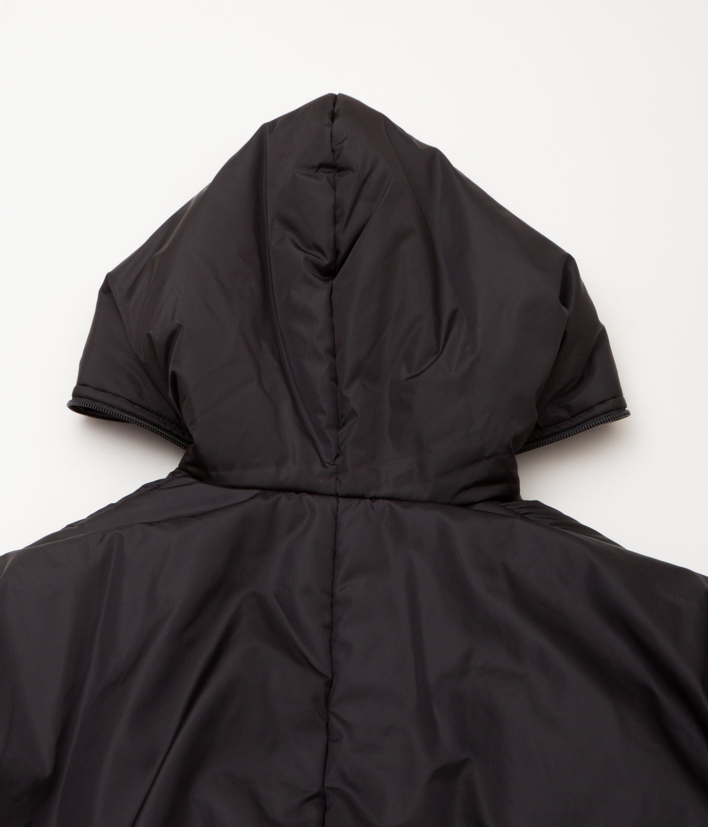 GABRIELA COLL GARMENTS ''NO.229 LIMONTA PUFFER HOODED JACKET'' (BLACK)