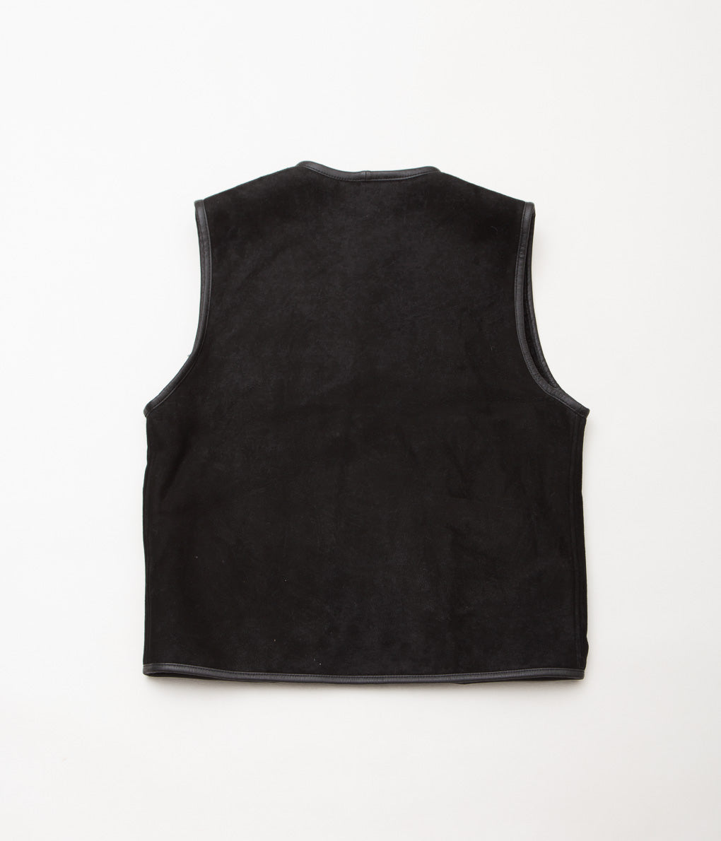 CAWLEY ''SUEDE BACK CURLY HAIR ELLA VEST'' (BLACK SUEDE)