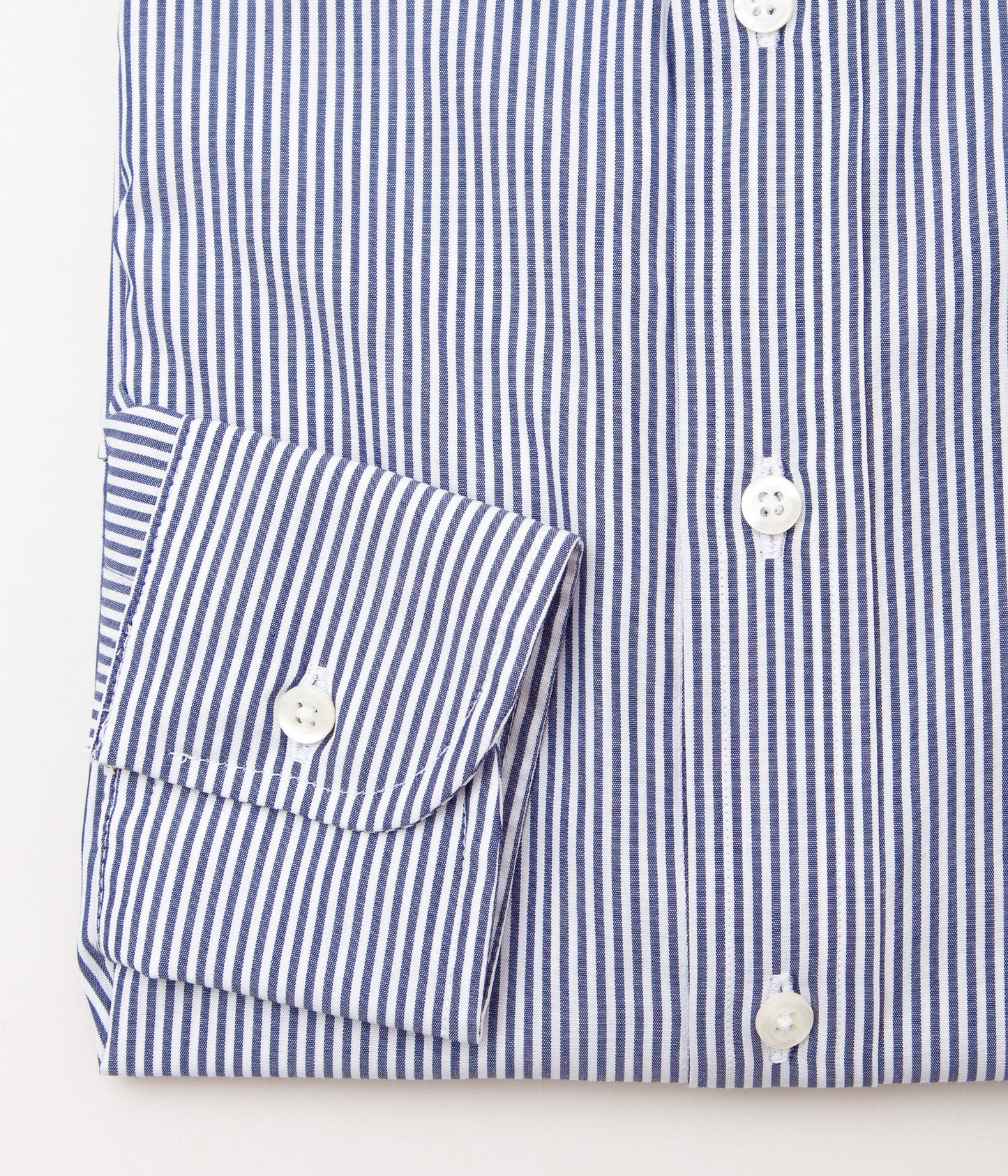 INDIVIDUALIZED SHIRTS "BENGAL STRIPE RELAXED FIT TRADITIONAL COLLAR SHIRT" (NAVY)
