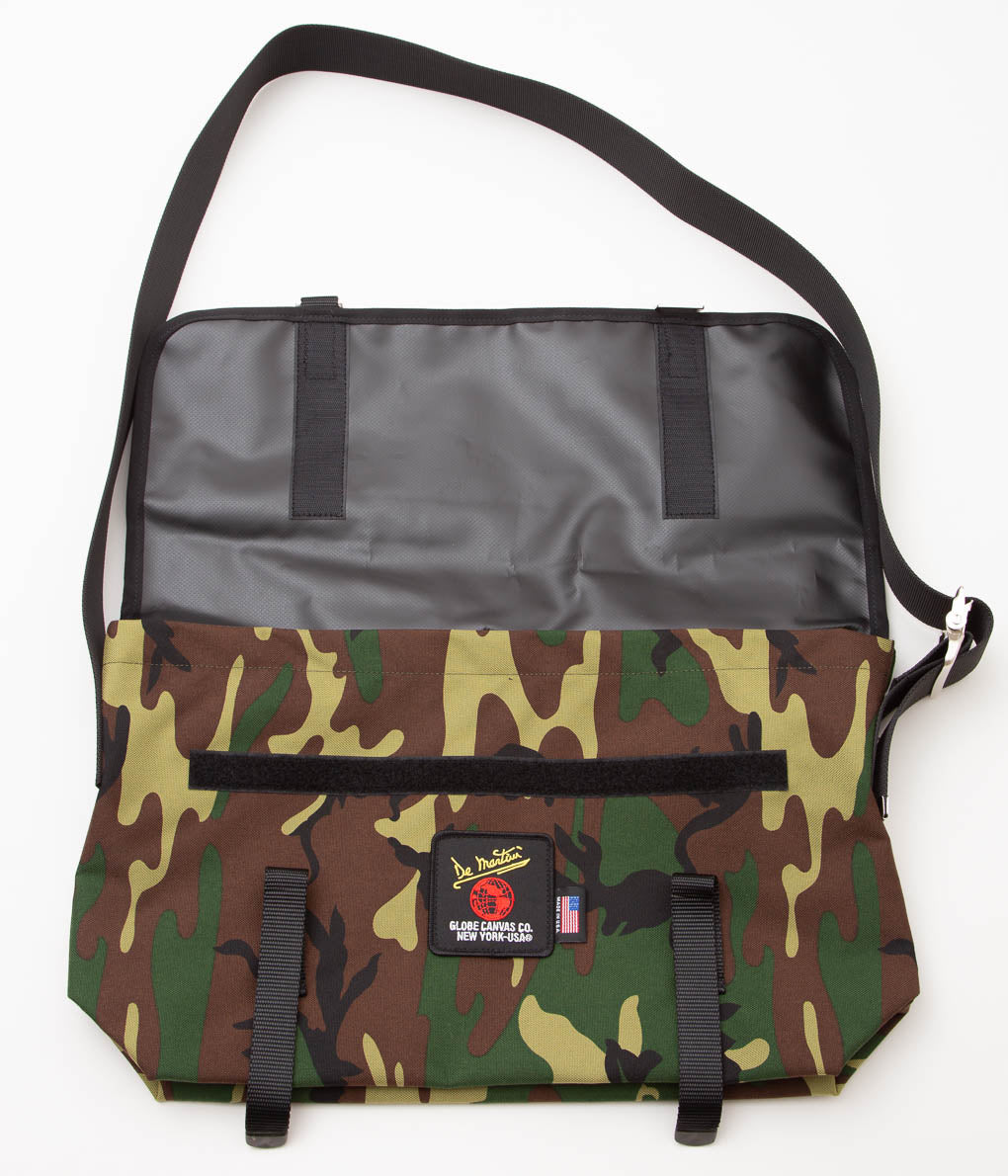 DE MARTINI ''MESSENGERBAG'' (WOODLAND CAMO)