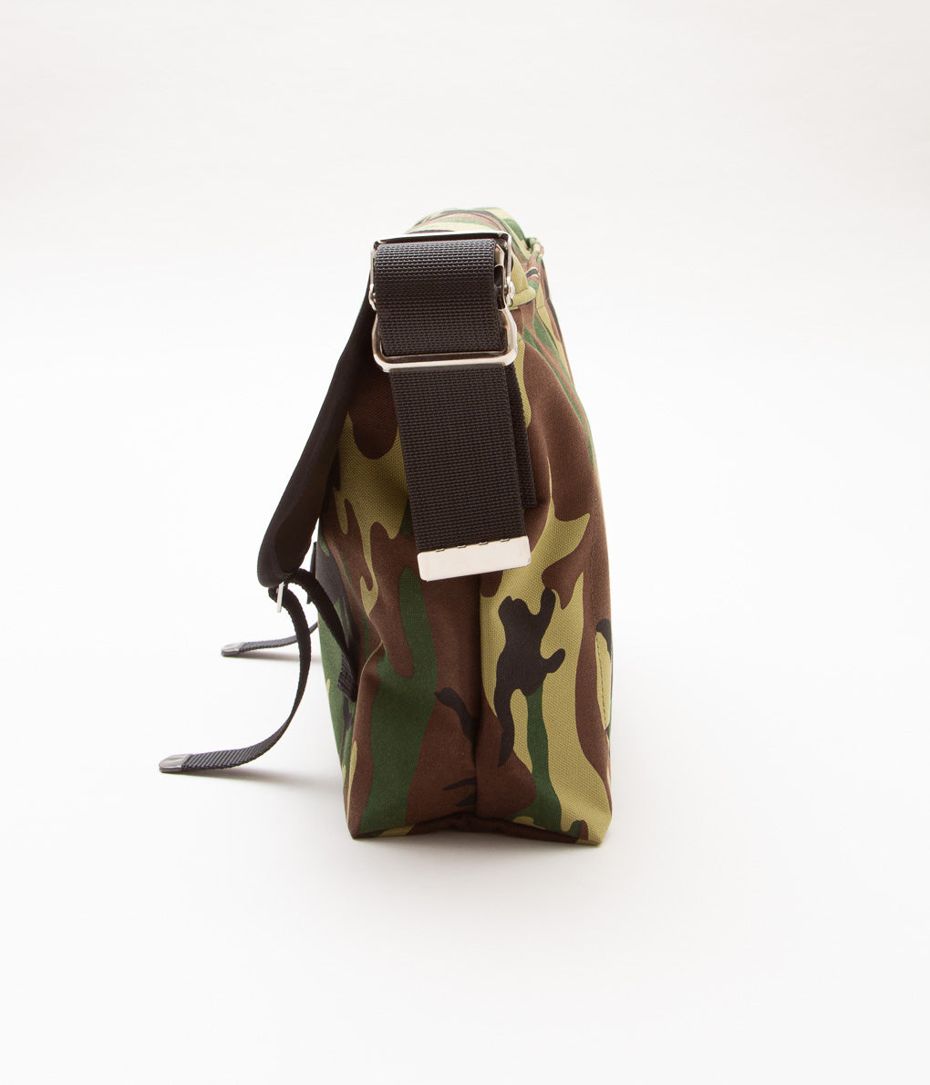 DE MARTINI ''MESSENGERBAG'' (WOODLAND CAMO)