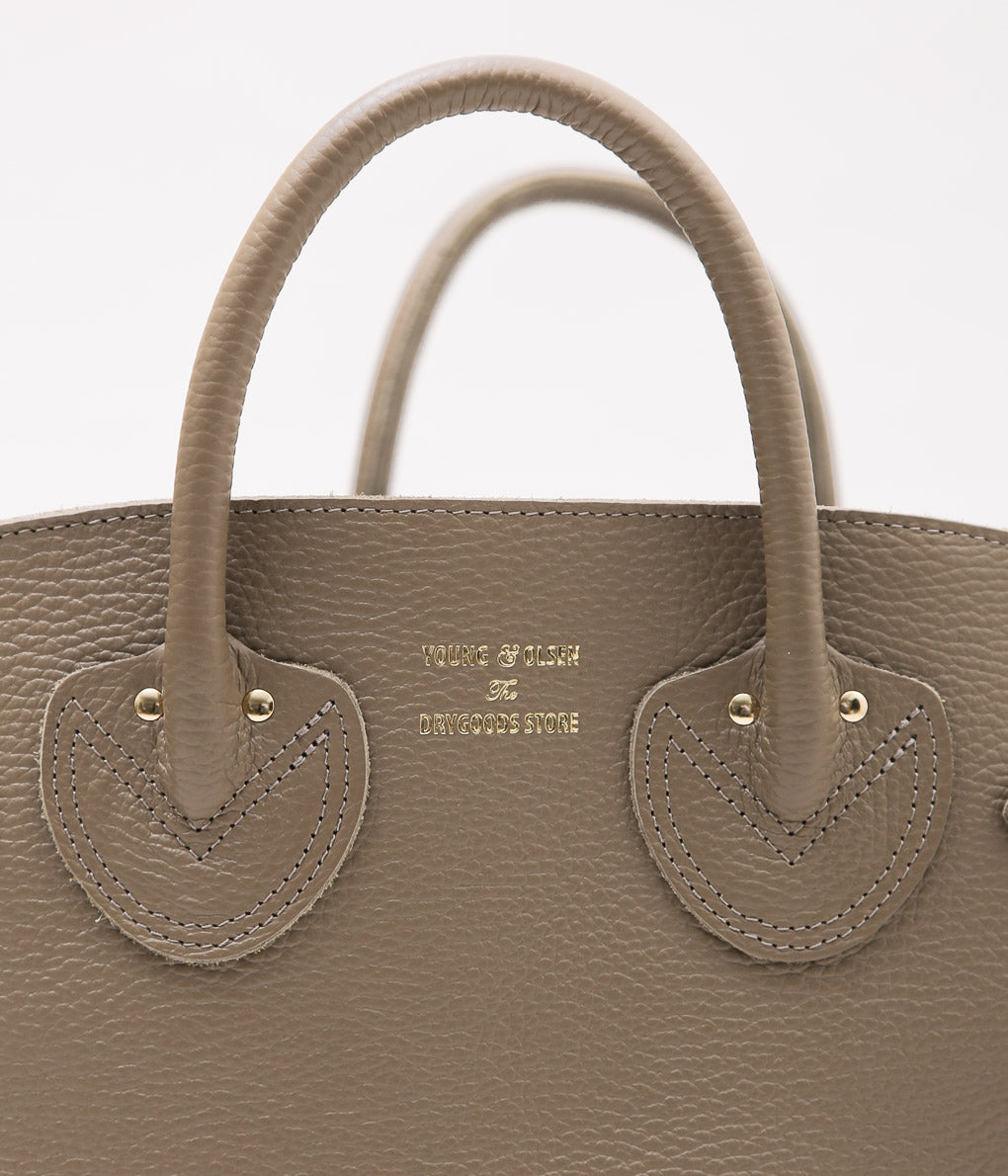 YOUNG&OLSEN THE DRYGOODS STORE ''EMBOSSED LEATHER BELTED TOTE M'' (ETOUPE)