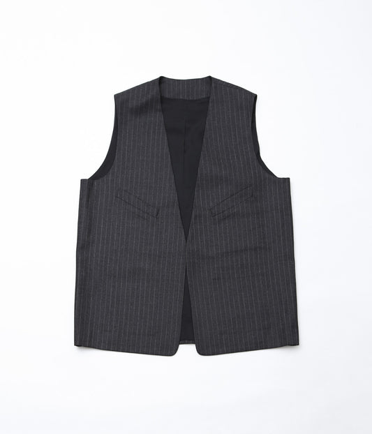 LEA BOBERG''D.W.VEST (DUGDALE BRITISH DEADSTOCK 100'S WOOL)'' (GREY / WHITE STRIPE)