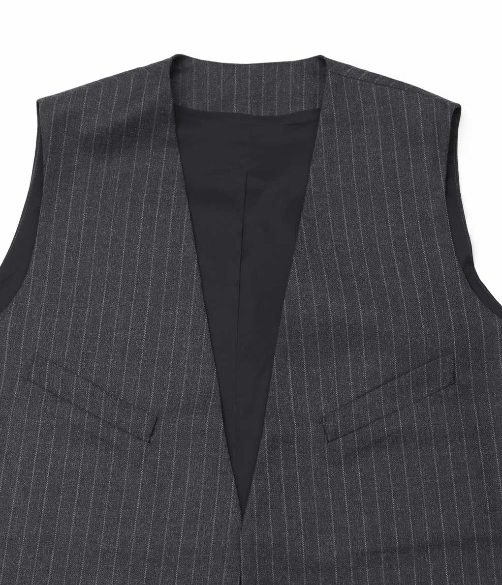 LEA BOBERG''D.W.VEST (DUGDALE BRITISH DEADSTOCK 100'S WOOL)'' (GREY / WHITE STRIPE)