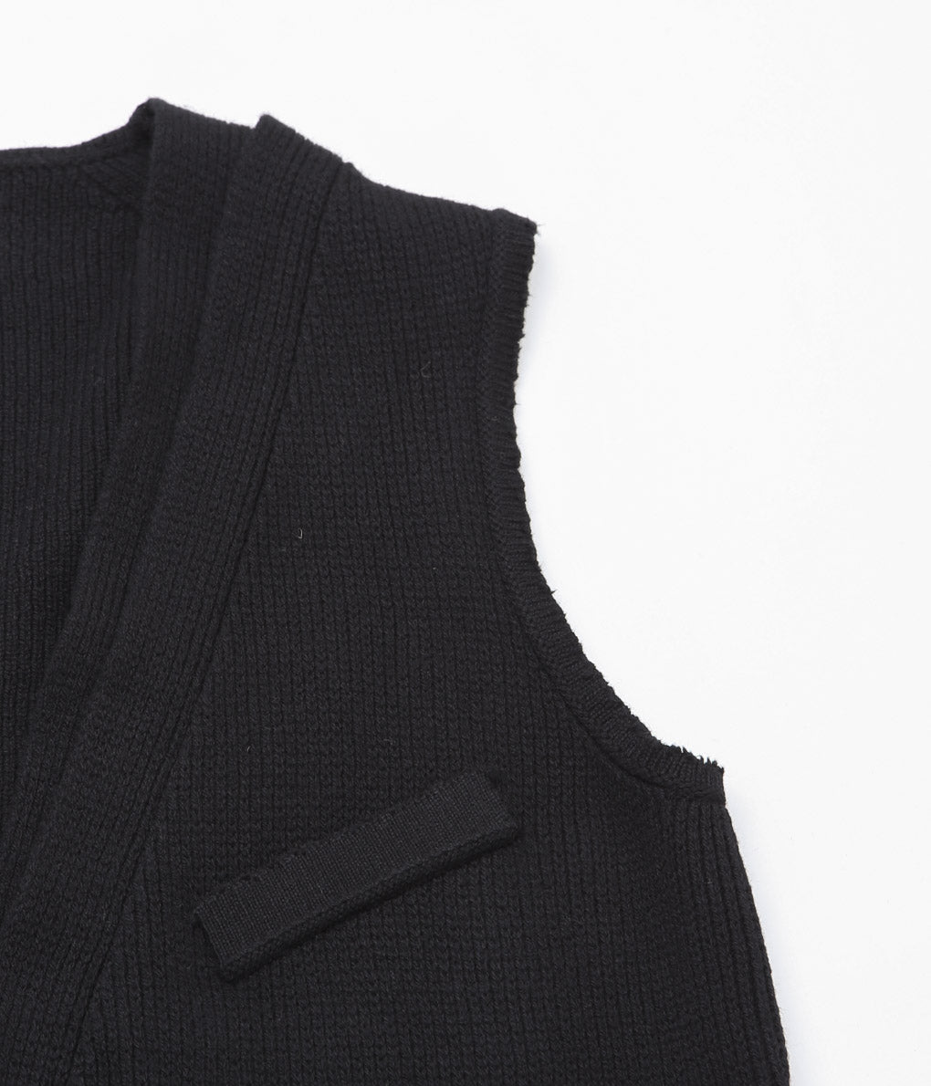 LEA BOBERG''KNITTED V NECK VEST (SCOTTISH LAMBSWOOL)'' (BLACK)