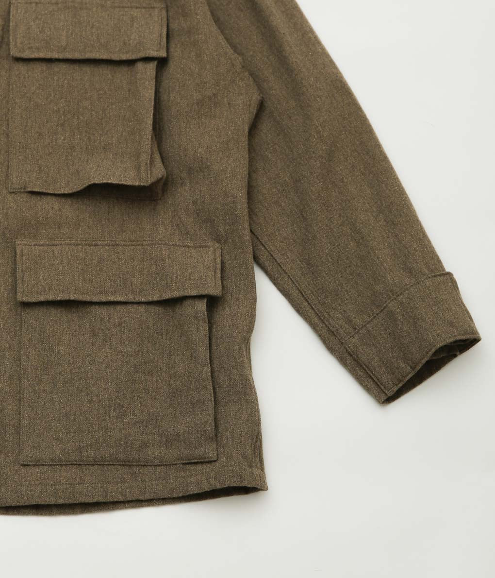 COMOLI ''KHAKI BDU JACKET'' (KHAKI)