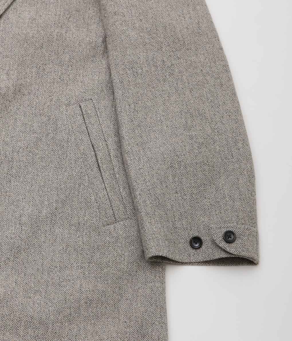 GORSCH ''HERRING BONE WOOL PEAKED LAPEL COAT'' (OFF WHITE)