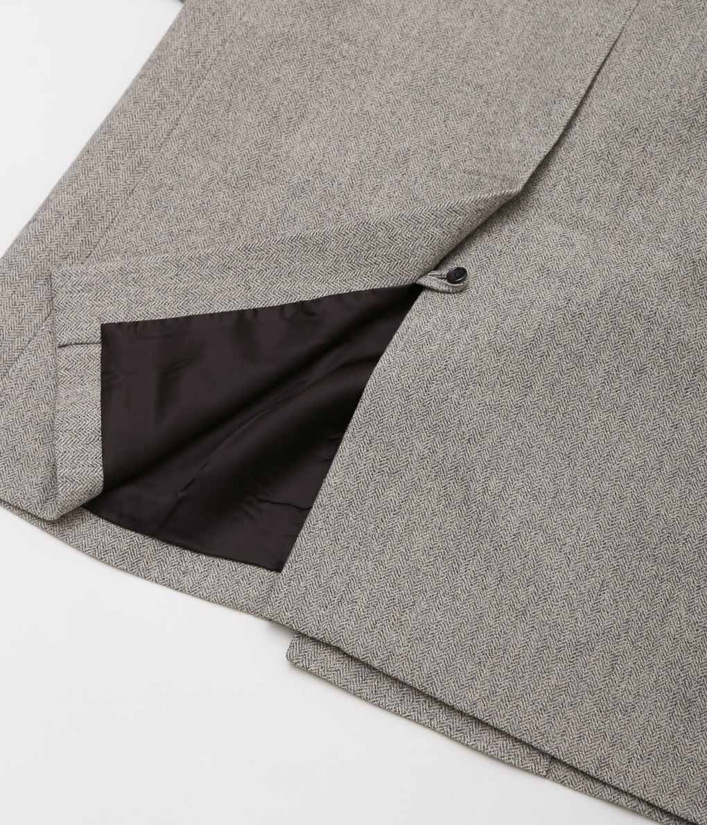 GORSCH ''HERRING BONE WOOL PEAKED LAPEL COAT'' (OFF WHITE)