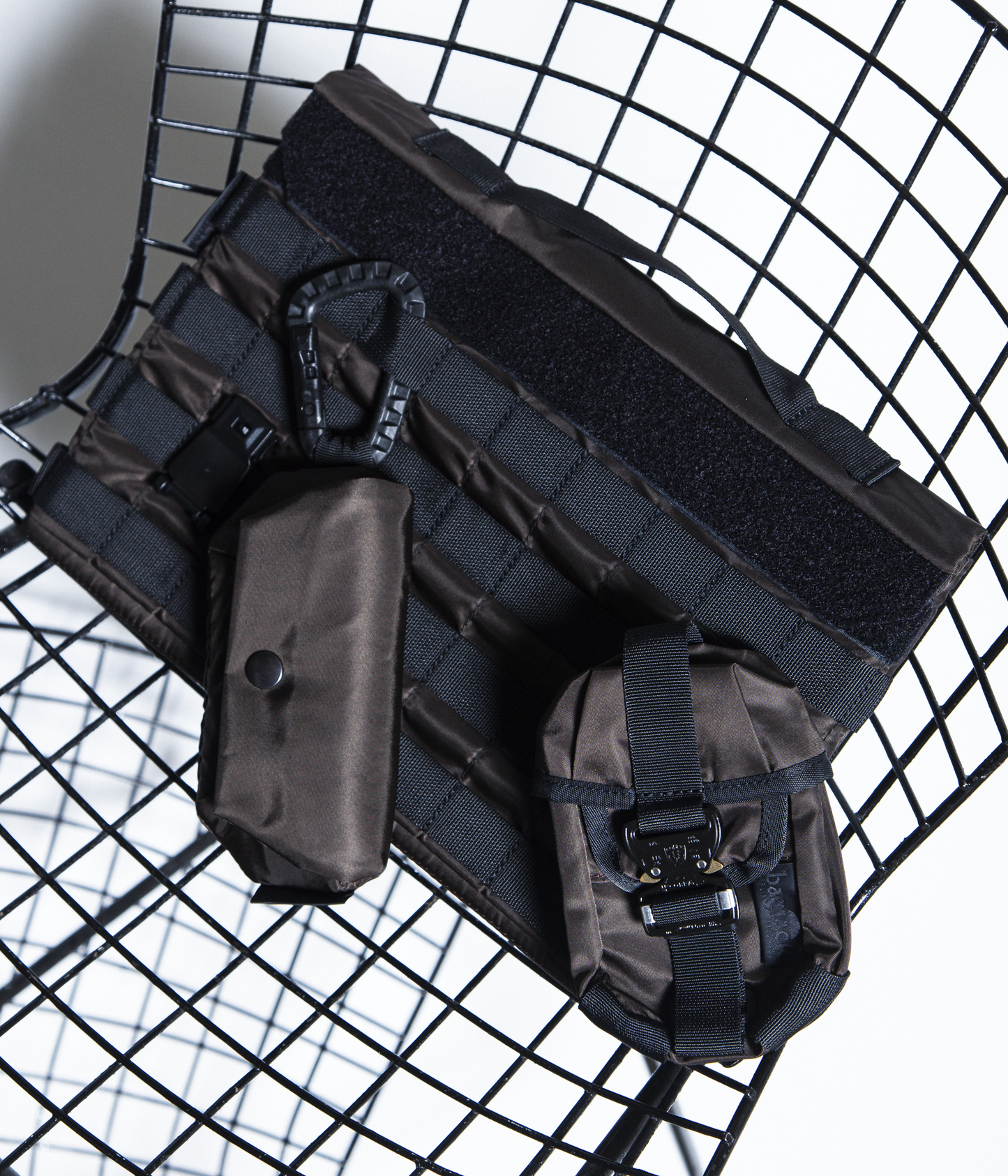 BAGJACK ''LAPTOP COVER MOLLE'' (NIPO BROWN)
