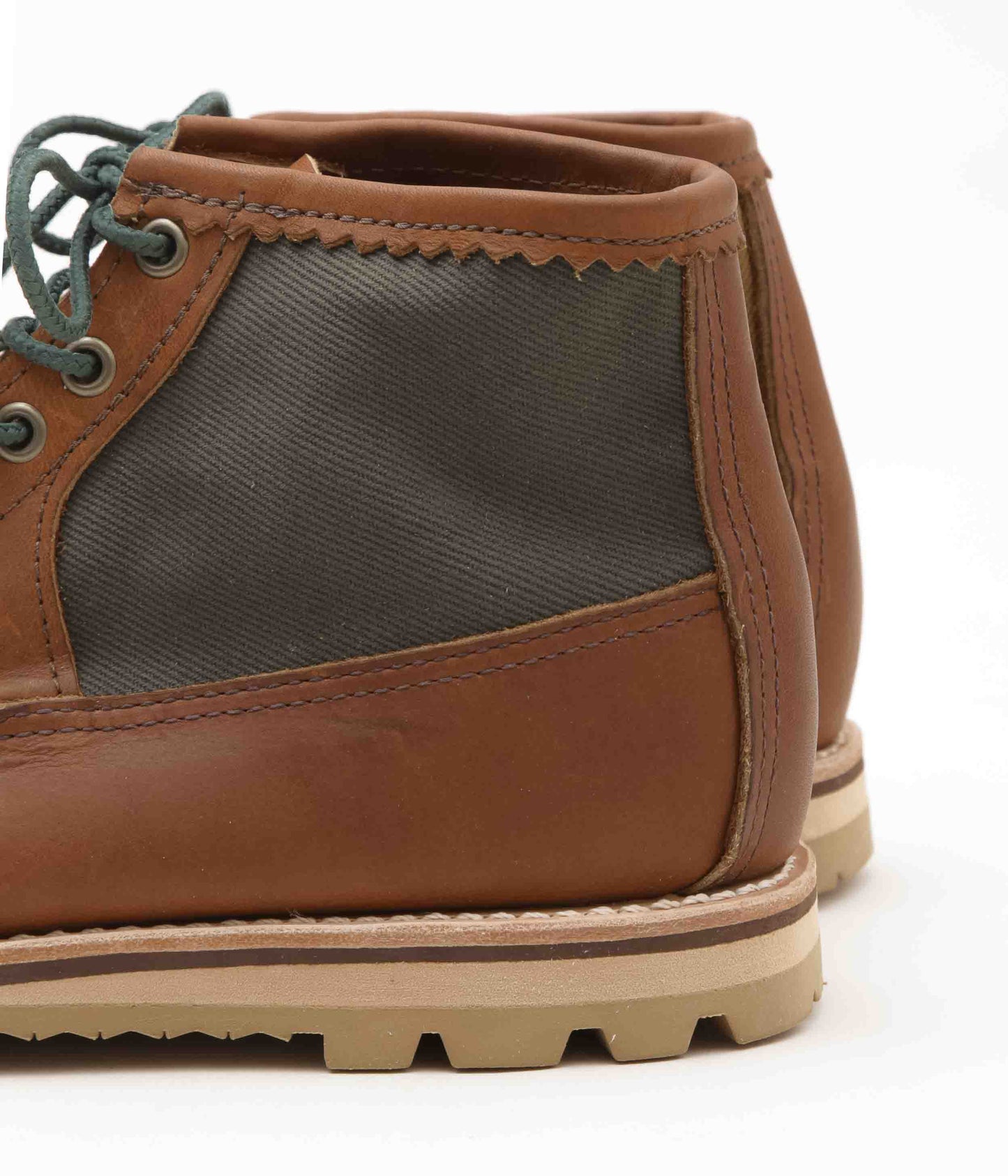 RUSSELL MOCCASIN ''TRAIL BOOT'' (CHESNUT)