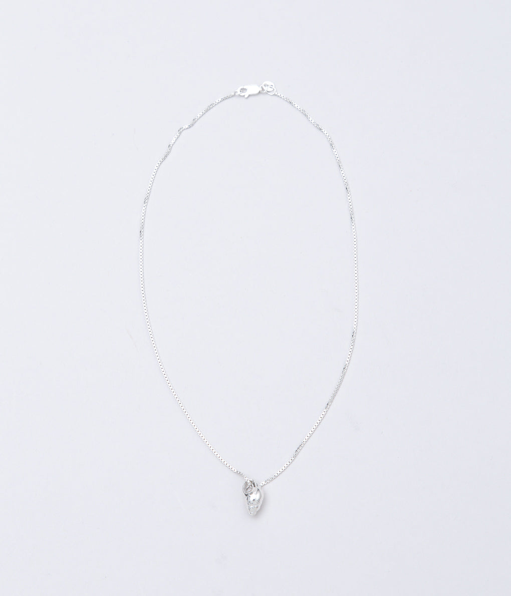 P.NINA ''VENUS PEARL NECKLACE'' (SILVER/BLACK)