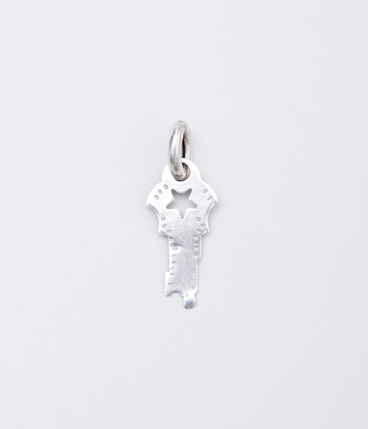 ORNAMENT&amp;CRIME ''CUSTOM KEY CHARM'' (STERLING SILVER)