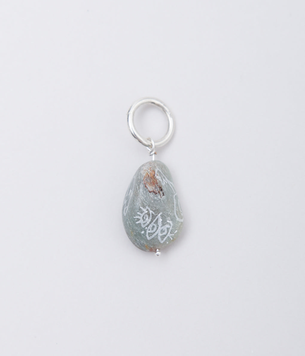 ORNAMENT &amp; CRIME ''CUSTOM STONE CHARM 1 ''(STONE)