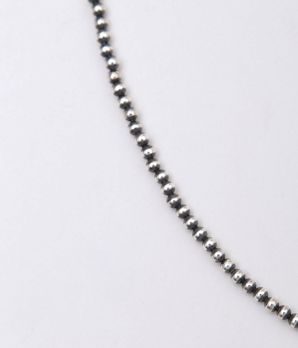 ERICKA NICOLAS BEGAY ''NAVAJO PEARL 4MM 80CM'' (OXIDAIZED SILVER