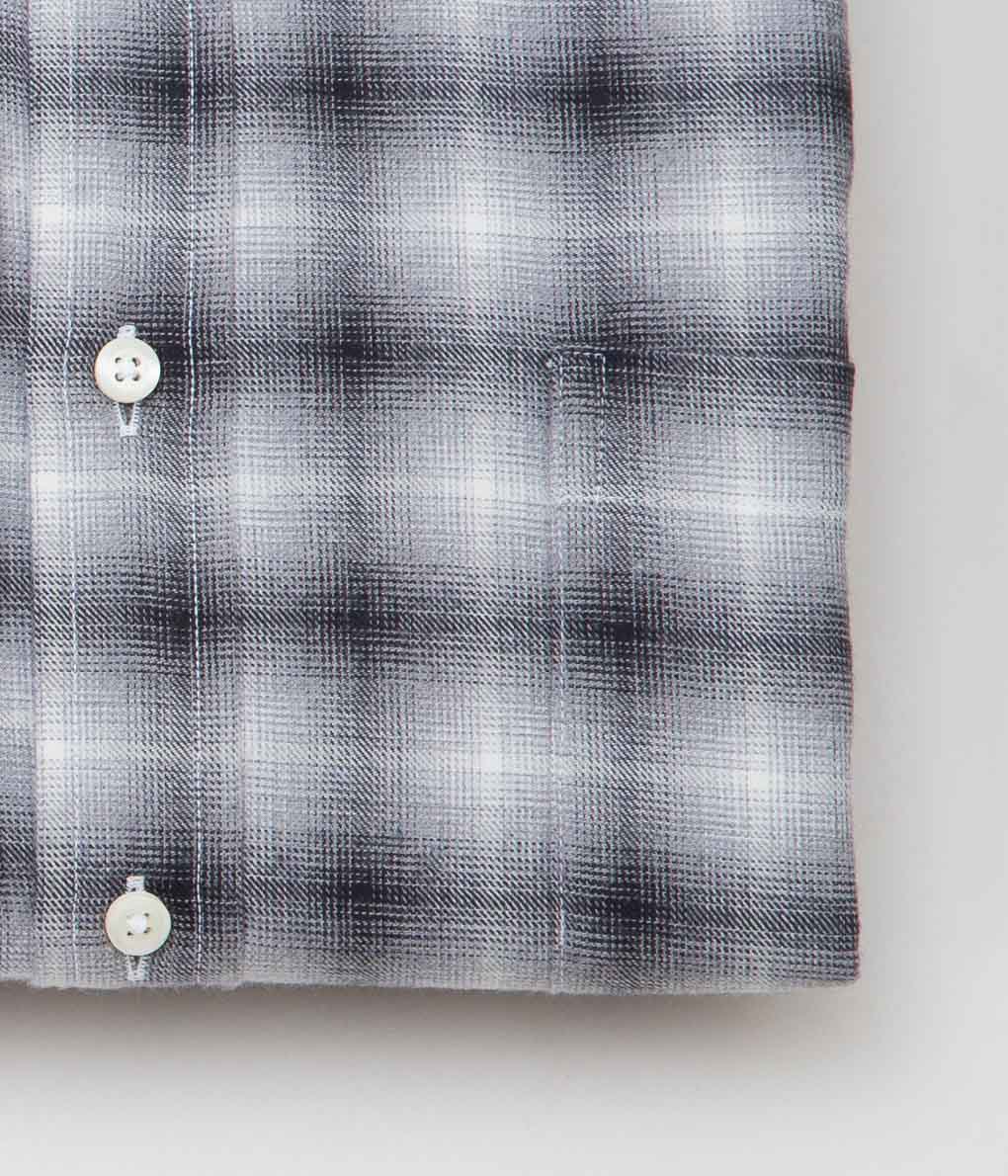 INDIVIDUALIZED SHIRTS ''SNOWY MOUNAIN PLAID CLASSIC FIT BUTTON DOWN SHIRTS'' (BLACK)