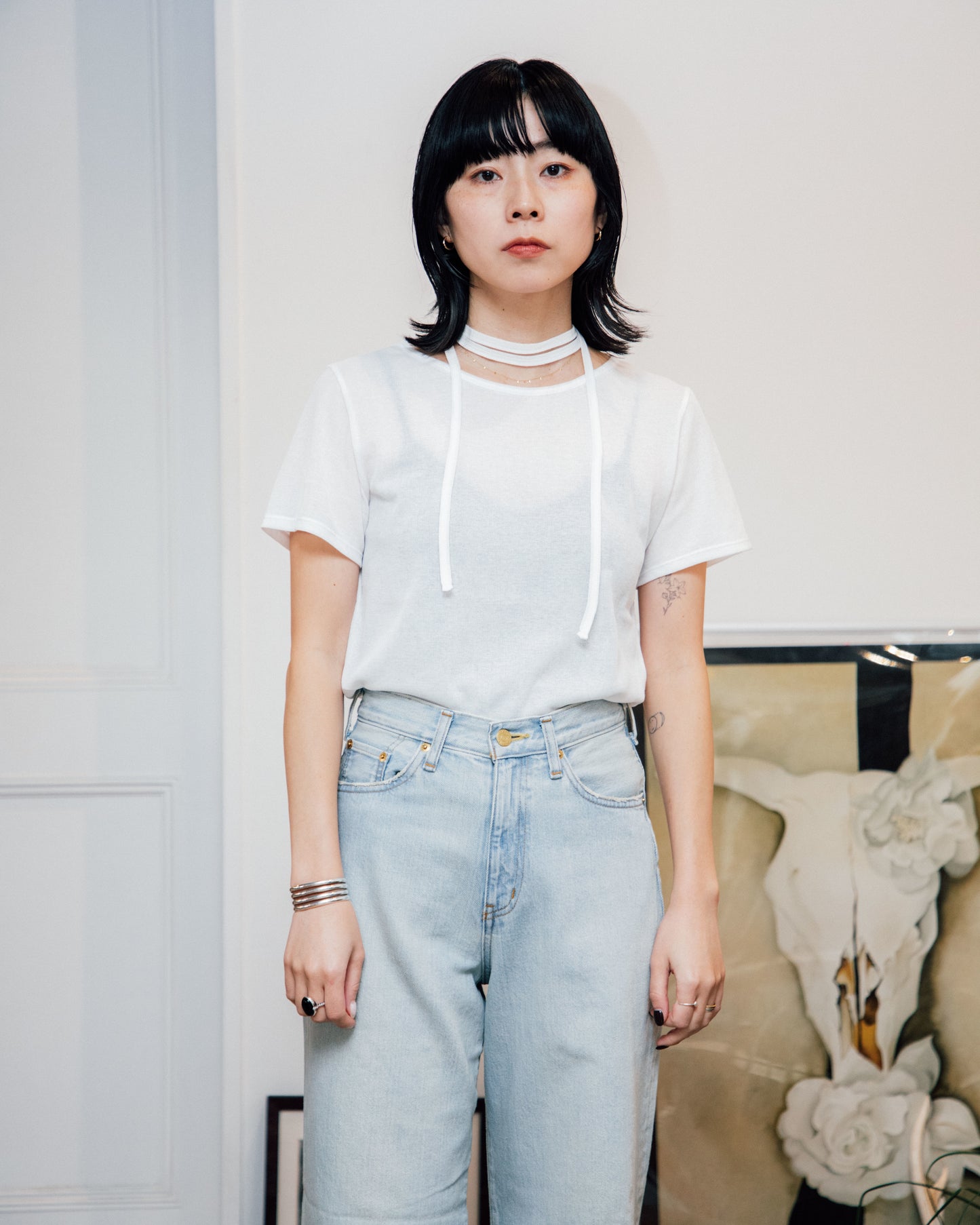 TU ES MON TRESOIR ''CHOKER T-SHIRT'' (WHITE)