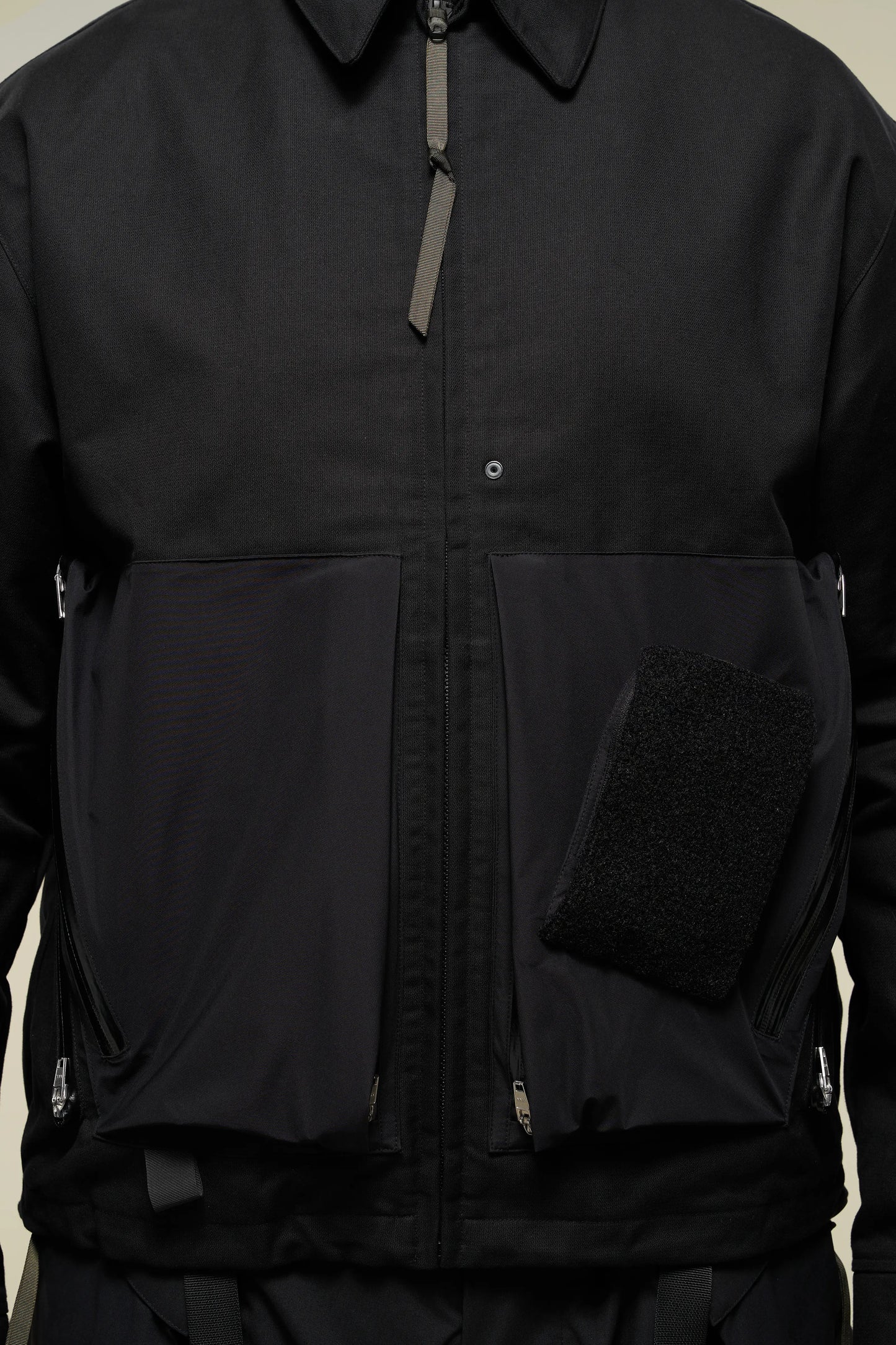 ACRONYM ''J121A-KI RIPSMOLESKIN TECH COACH JACKET'' (BLACK)