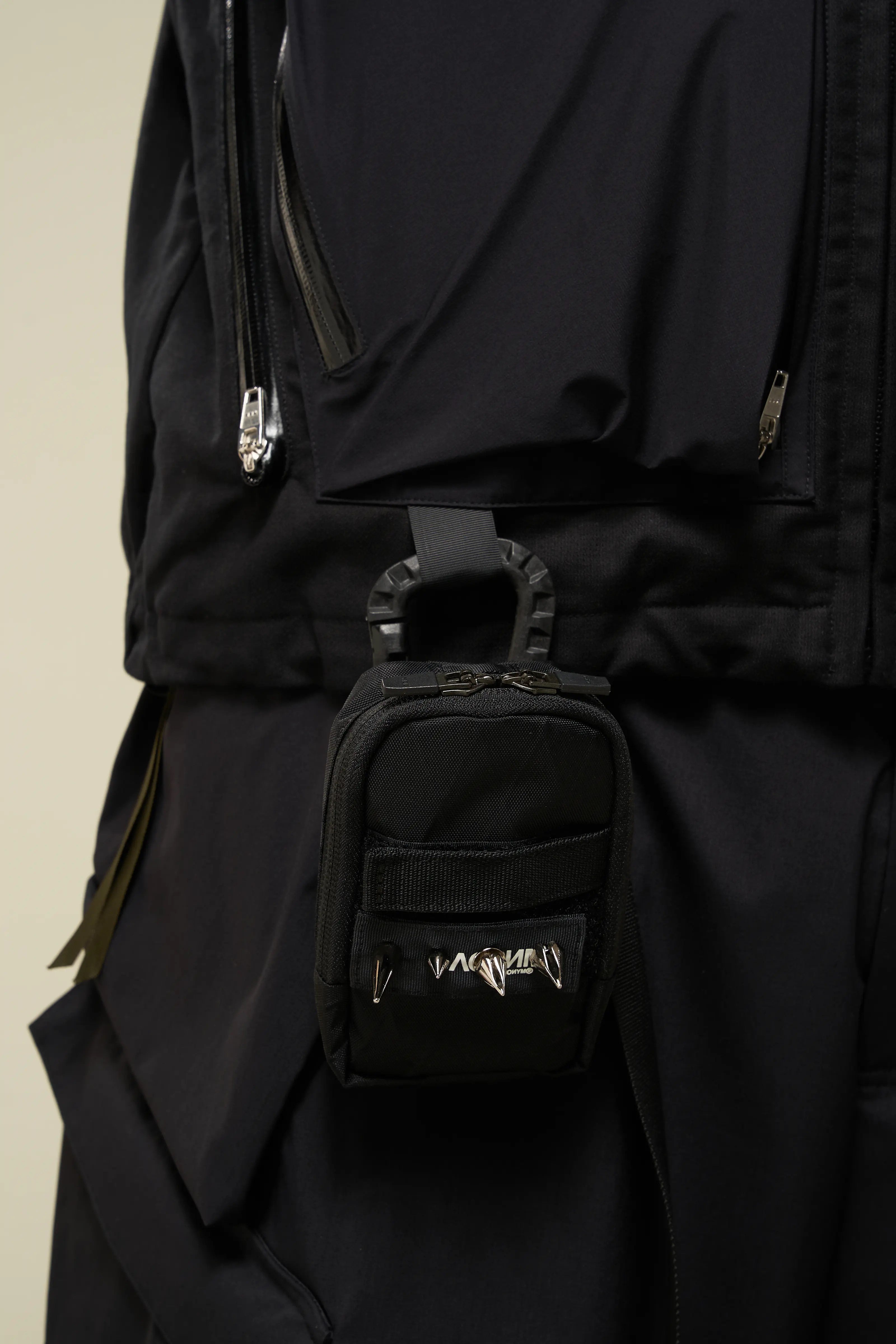 ショコタン ACRONYM ''J121A-KI RIPSMOLESKIN TECH COACH JACKET'' (BLACK) – THE