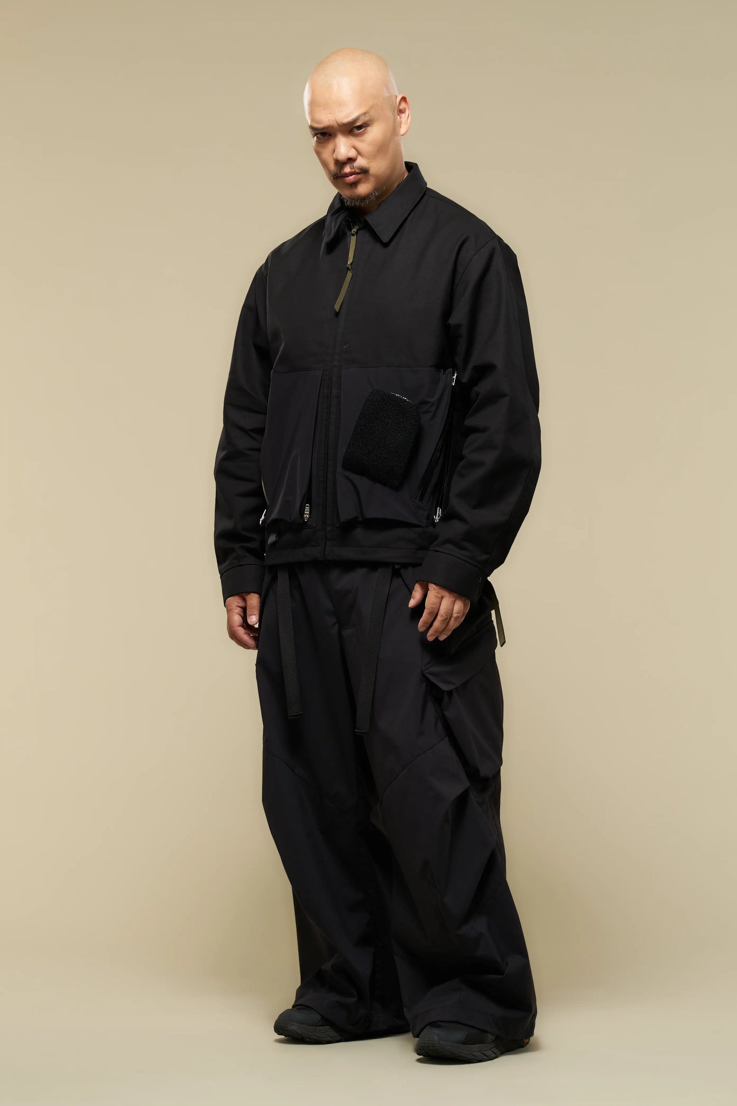 ACRONYM ''J121A-KI RIPSMOLESKIN TECH COACH JACKET'' (BLACK)