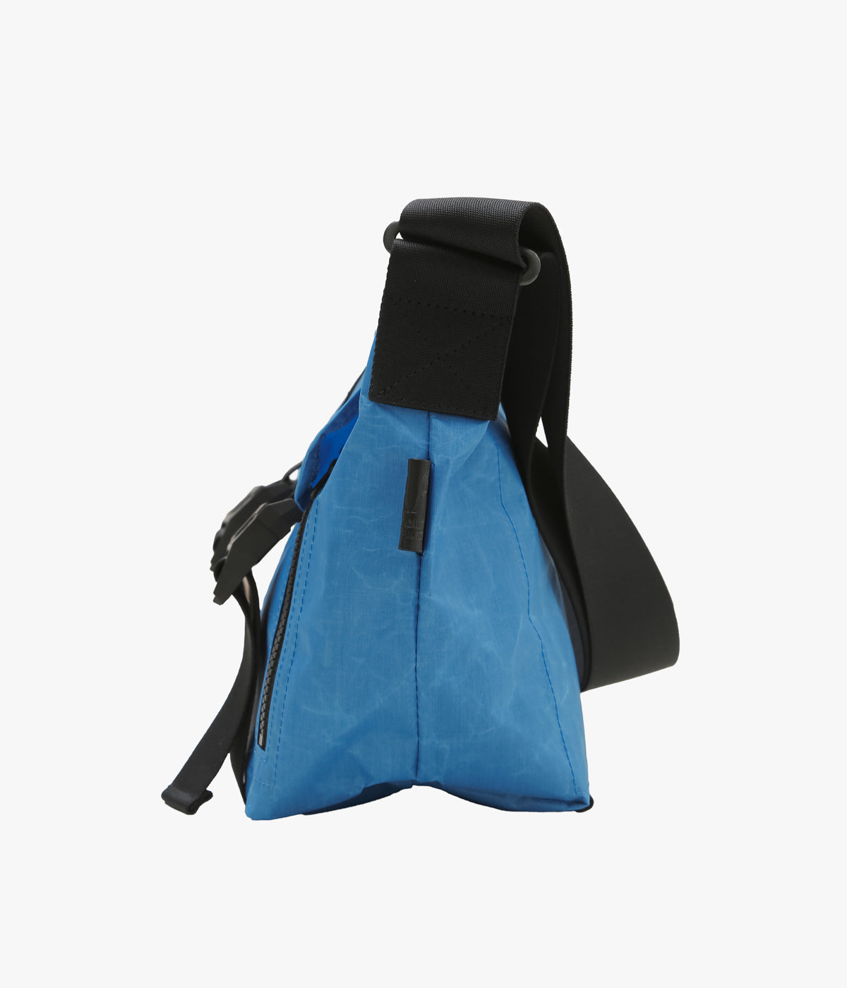 AMIACALVA ''DYNEEMA MESSANGER BAG (S)'' (BLE)